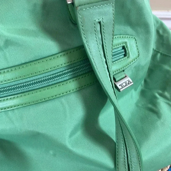 Tumi  green nylon leather trim shoulder bag - Picture 6 of 9